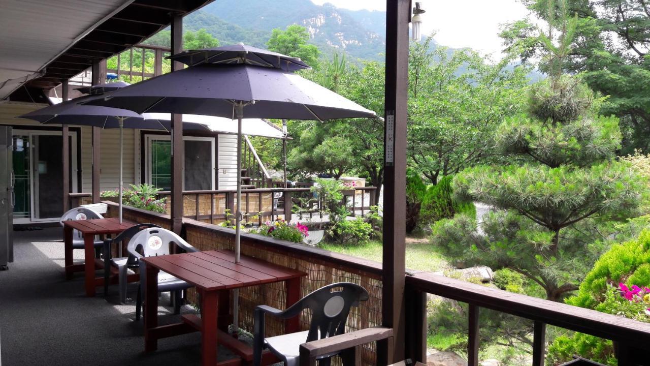 Chamjoeun Pension Chech'ŏn Exterior foto